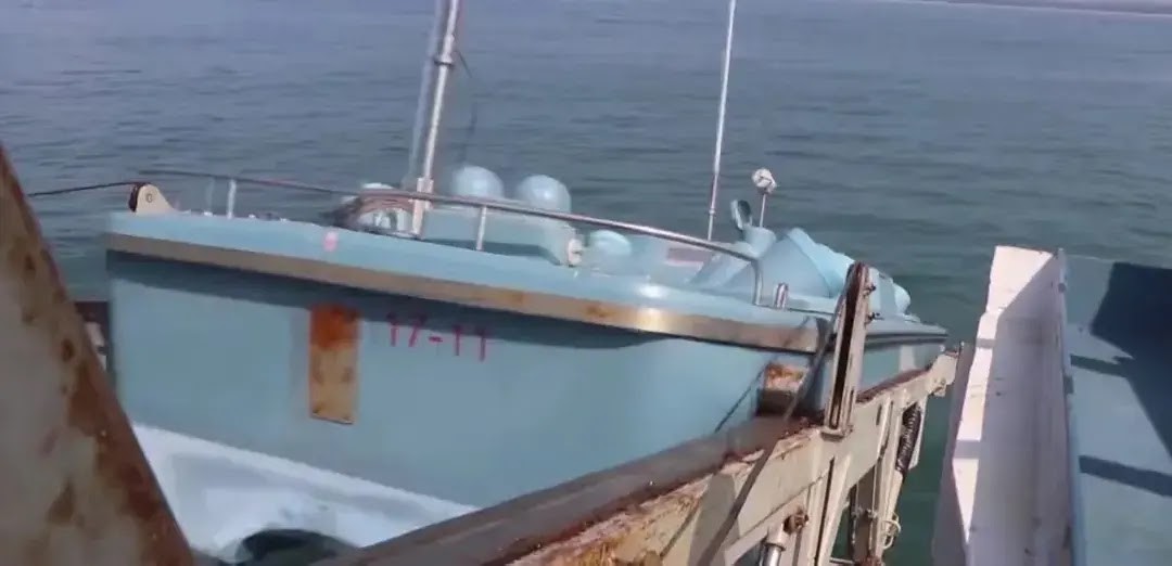 Tiannv Sanhua Chinese Vessel (C)